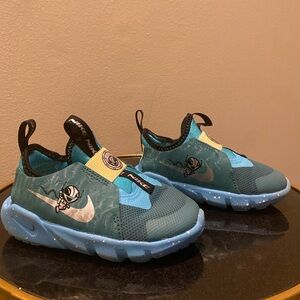Nike Blue and teal Flex Runner 2 Slip-ons 8c